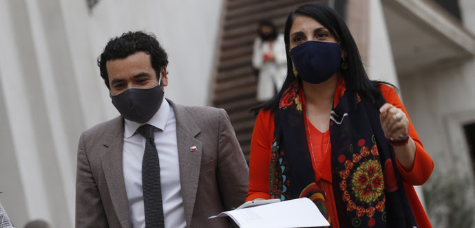 Inician pago del Bono Logro Escolar a más de 220 mil estudiantes de mejor rendimiento académico