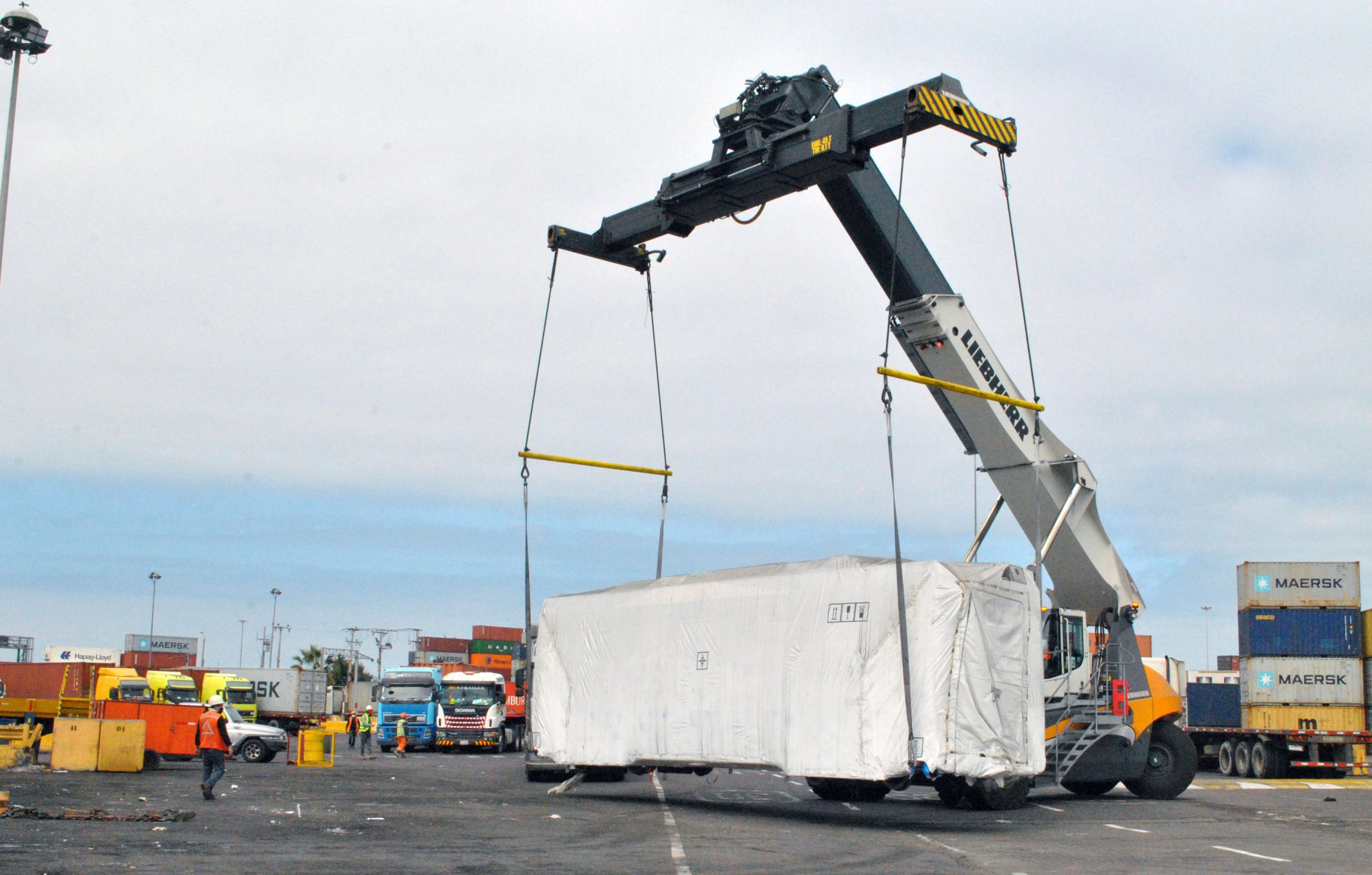 Iquique Terminal Internacional (ITI) despacha 12 vagones de tren rápido de Bolivia
