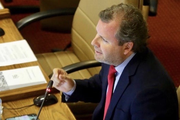 Diputado Trisotti presenta proyecto de ley para que tiendas indemnicen a clientes cuando despachos se entreguen con retraso