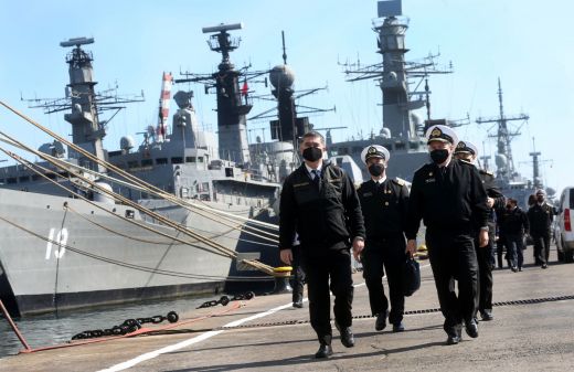 Ministerio de Defensa y Armada denuncian a diputado Gutiérrez ante la Fiscalía por dichos contra la Marina