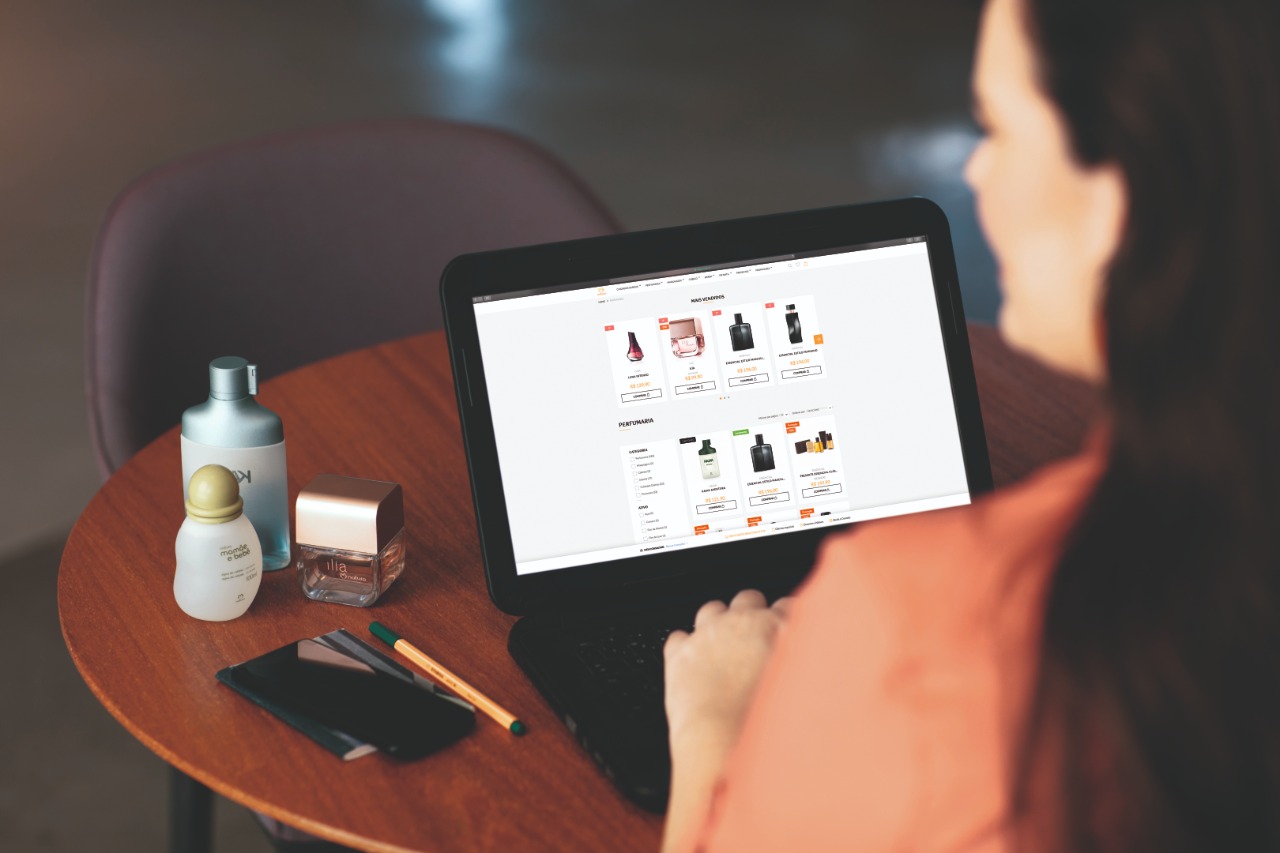 Natura propone un CyberMonday con sentido: por cada cinco compras plantará un árbol