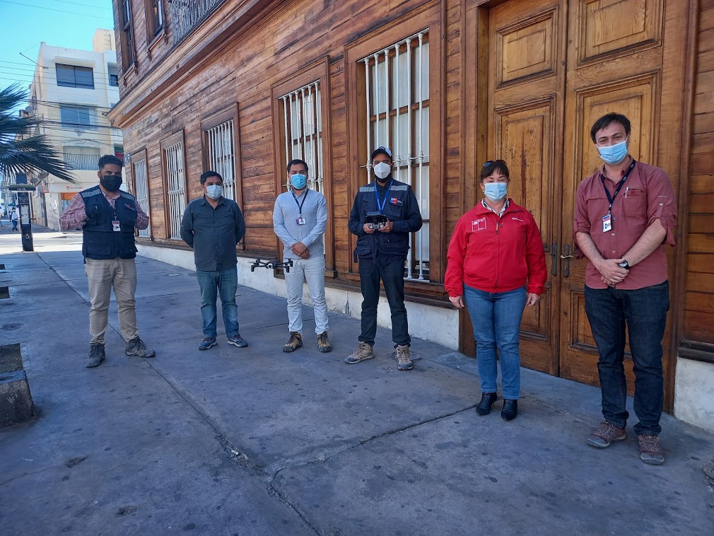 Funcionarios de Bienes Nacionales se capacitan en manejo de dron para fiscalizar áridos