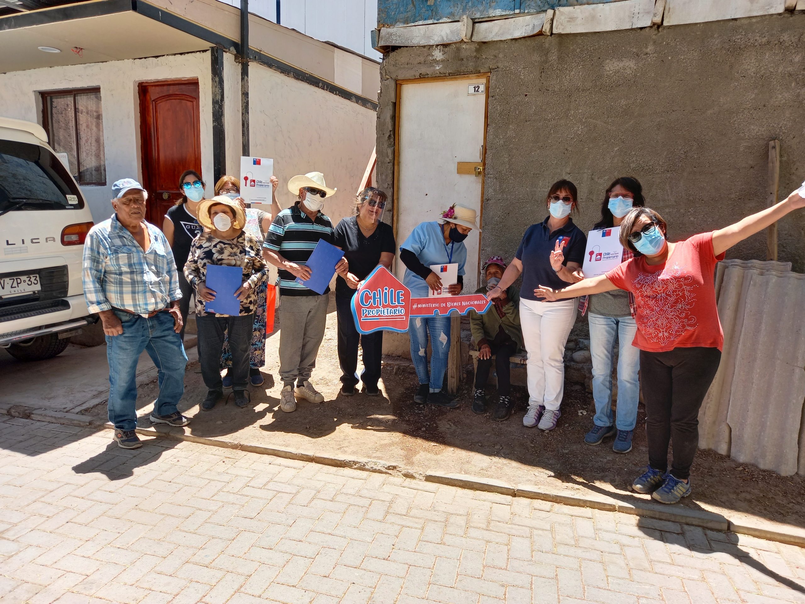 Bienes Nacionales de Tarapacá ha entregado 37 títulos de dominio a domicilio durante la pandemia