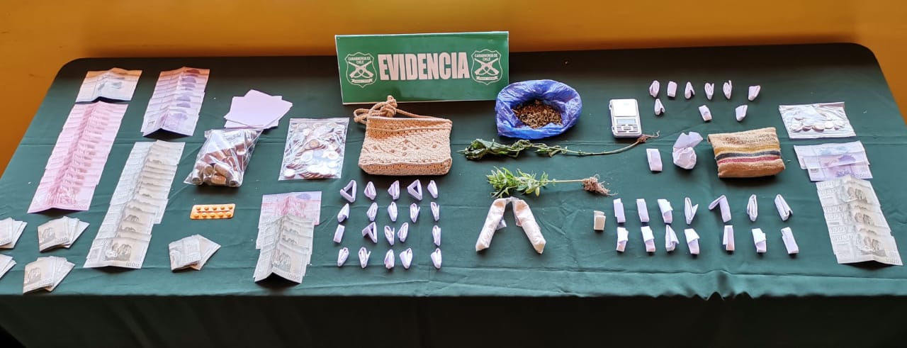 Detenidos por el delito de tráfico de drogas en pequeñas cantidades