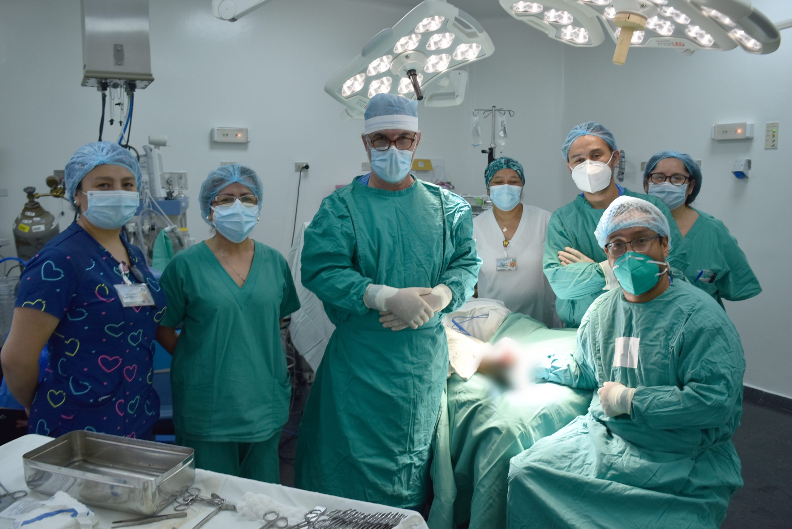 Dos pacientes del hospital de Iquique recibieron exitosamente piel de donante vivo