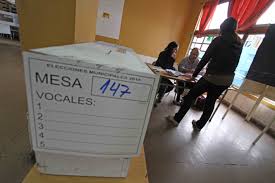 A 5 horas del inicio de las primarias, solo de Arica y Parinacota tiene 100% de mesas estaban instaladas