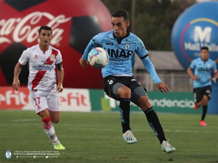 Deportes Iquique perdió en casa una valiosa oportunidad y cayó 2-1 con Curicó Unido