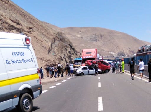 Accidente en ruta Alto Hospicio-Iquique; 11 vehículos involucrados