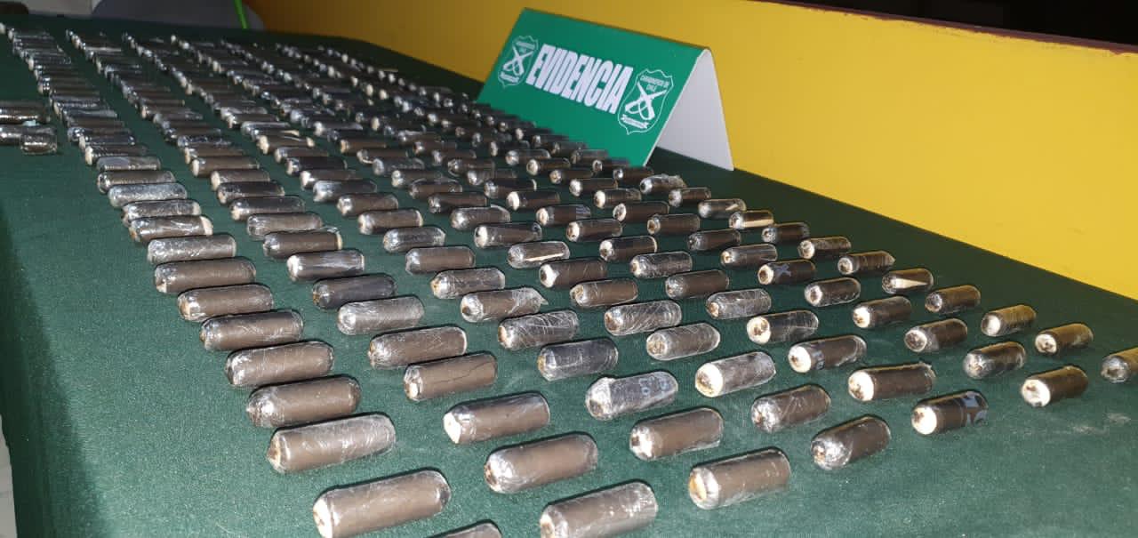 Carabineros detectan droga abandonada en la pampa