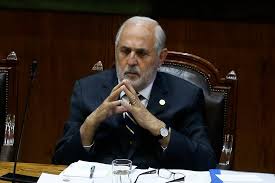 Fiscal Nacional Jorge Abbott tilda como «grave» indulto a detenidos vinculados al estallido: «Se normaliza la violencia y la delincuencia»