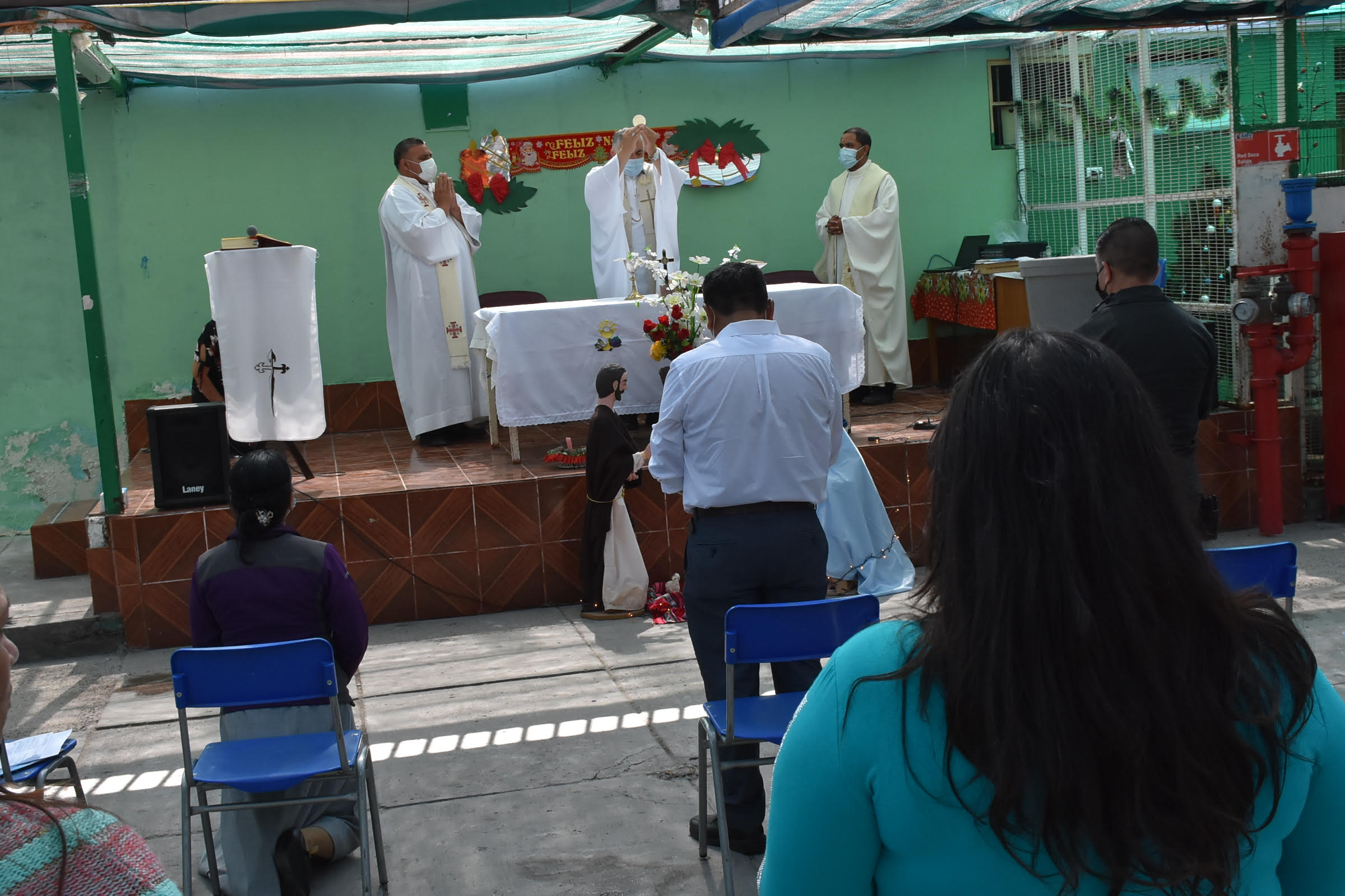 Obispo de Iquique celebró misa de navidad en el Centro de Cumplimiento Penal