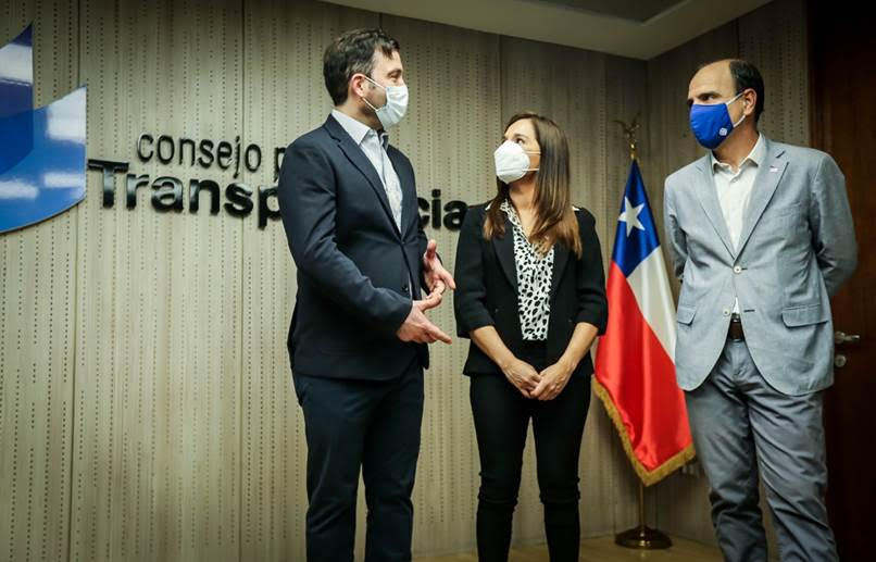 Ministro Monckeberg y Presidenta del CPLT entregaron cifras de registros públicos de lobby a seis años de entrada en vigencia de la ley