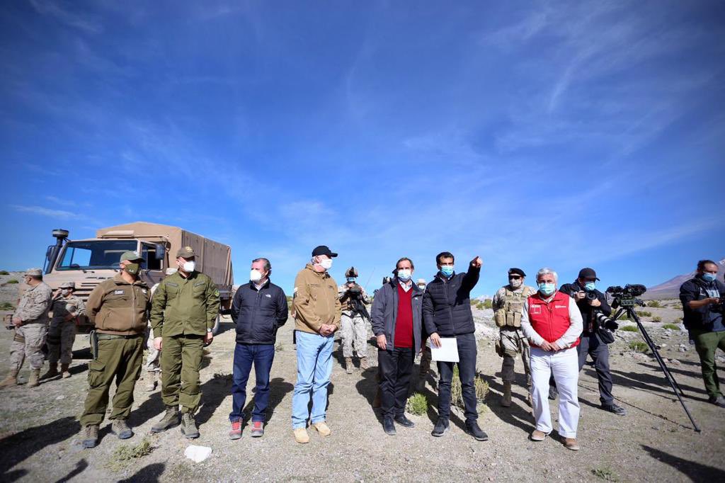 Ministros visitaron Colchane y anuncian salida de vuelo FACH con más de 100 migrantes irregulares
