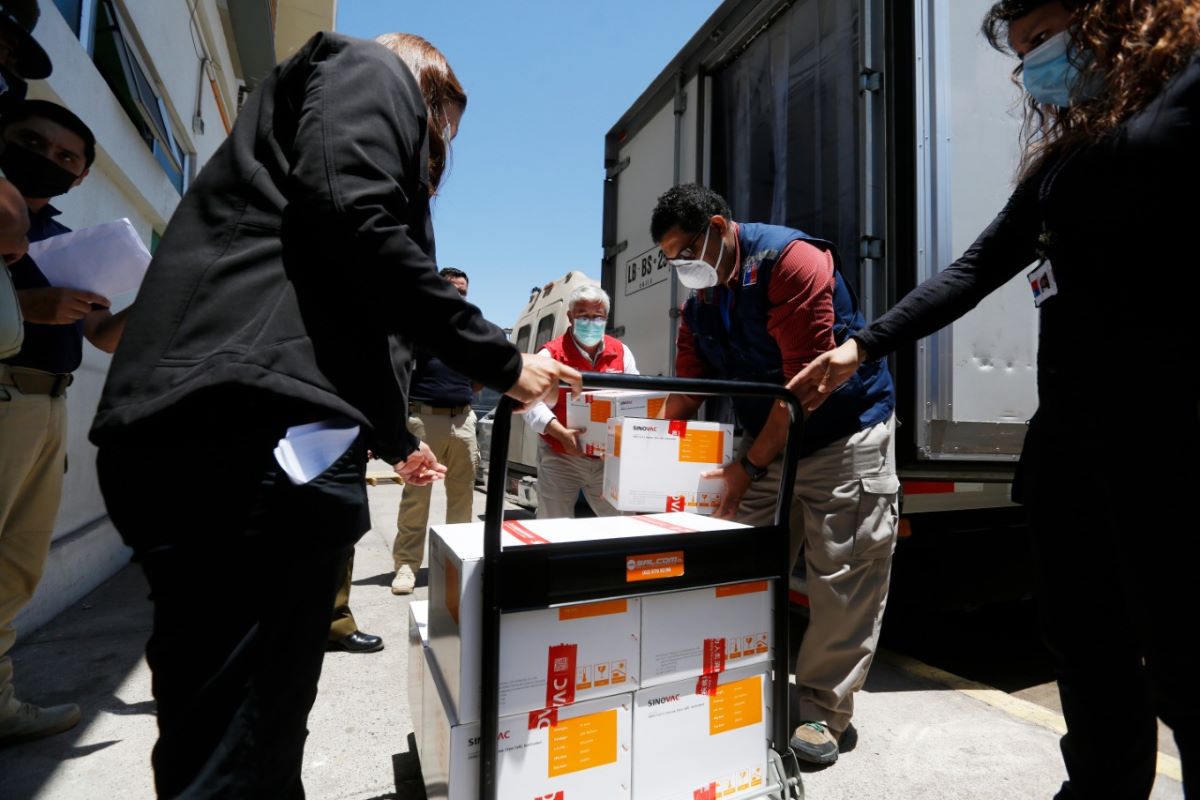 Tarapacá recibe 36.000 dosis para iniciar vacunación masiva y gratuita contra Covid-19
