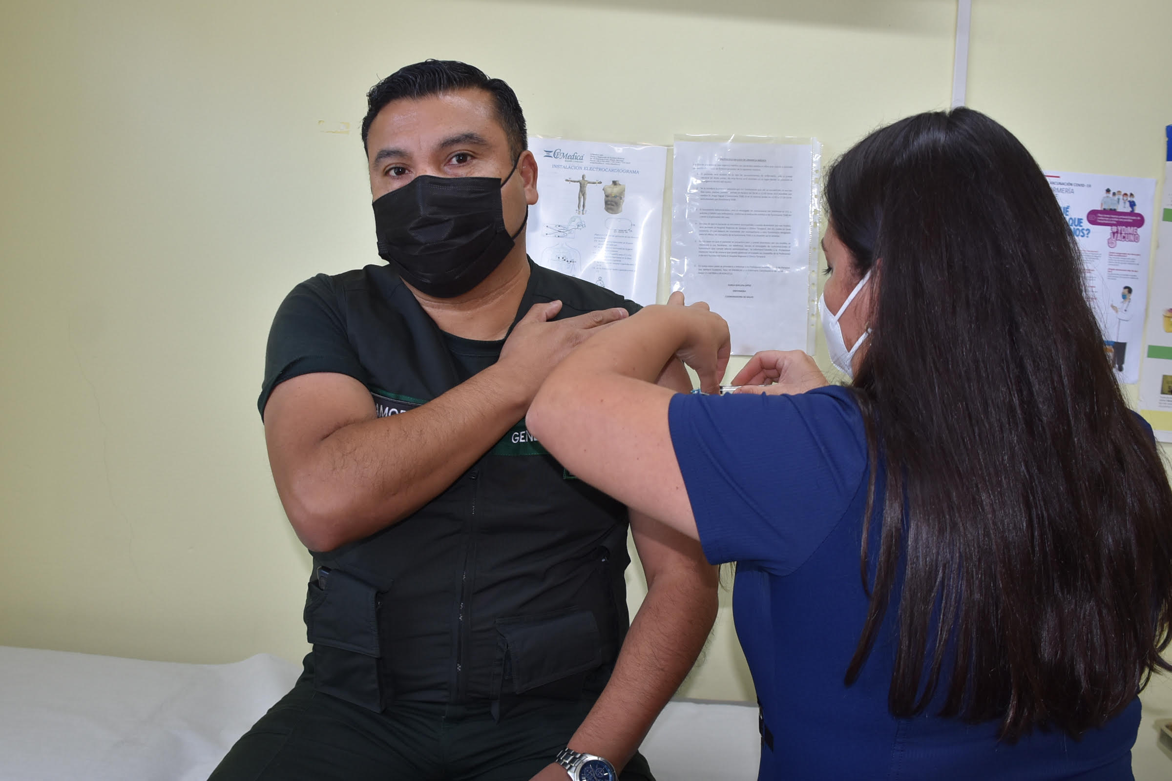 Gendarmería inició proceso de vacunación para sus funcionarios