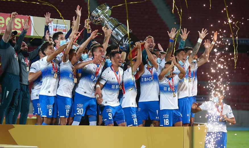 Universidad Católica vence a Colo Colo y se transforma en el más ganador del duelo de campeones