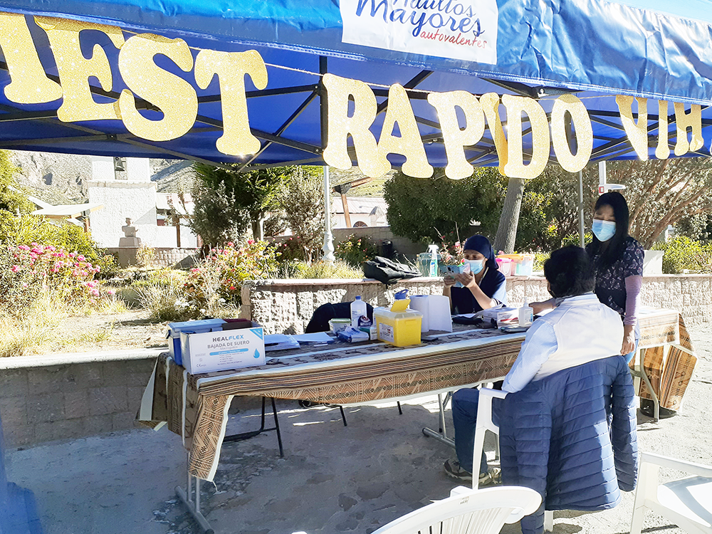 CESFAM implementó stand para prevención y detección precoz de enfermedades crónicas