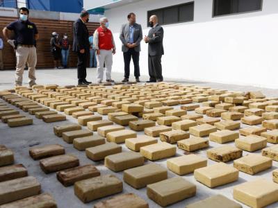 Tarapacá: Fiscalía y Brianco detienen banda internacional que traficaba droga entre Iquique y Santiago