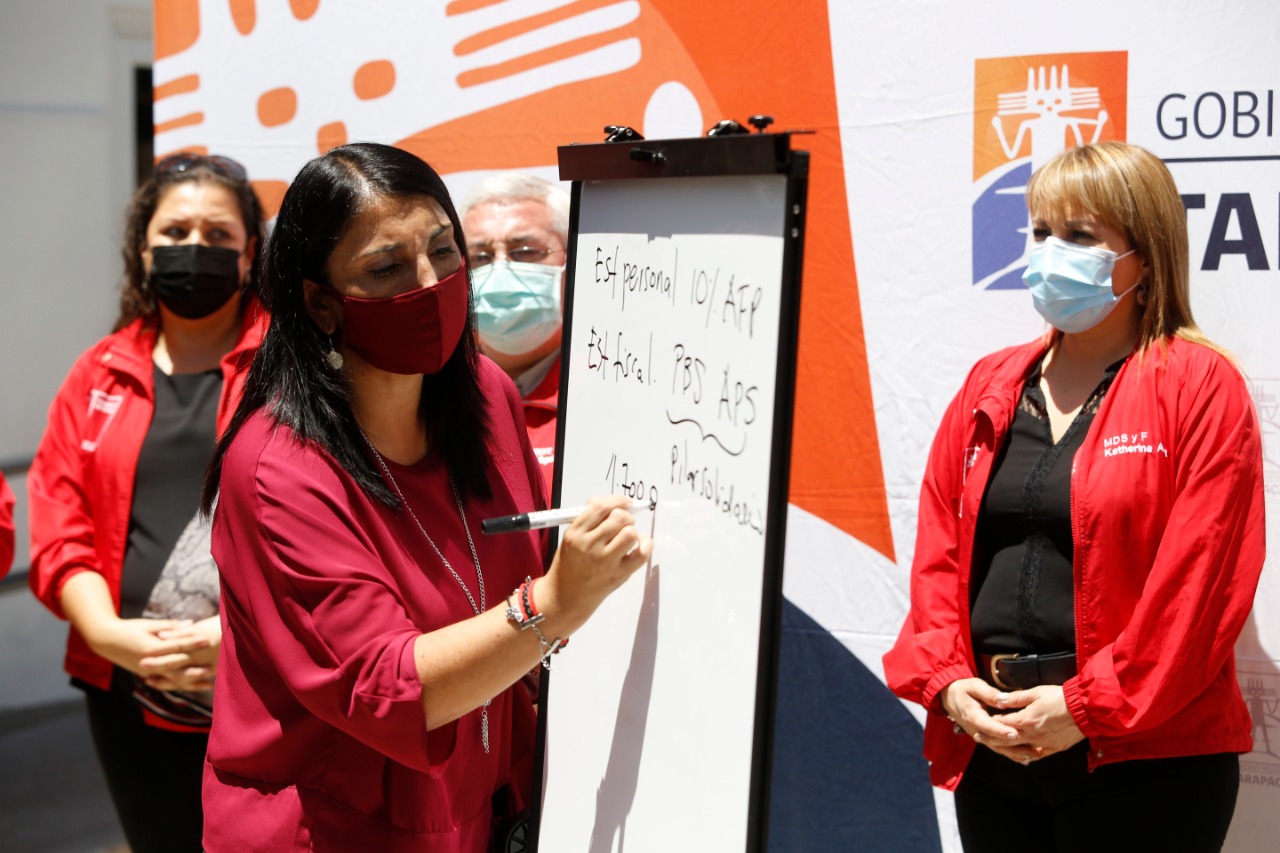 Ministra Rubilar en Tarapacá: “Queremos una reforma que mejore las pensiones sostenidamente en el tiempo”