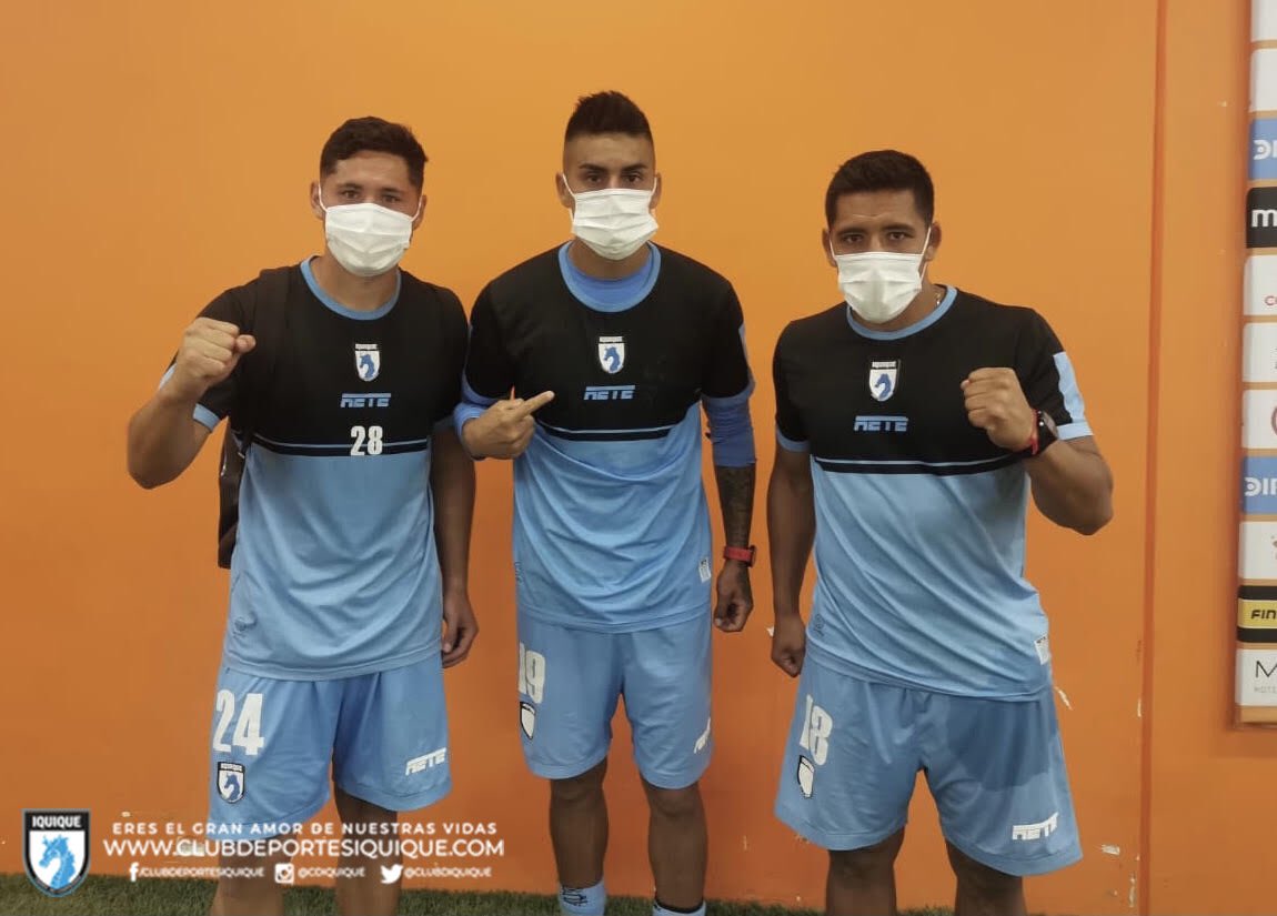 Dragones celestes ganaron 2-0 a los Zorros del Desierto