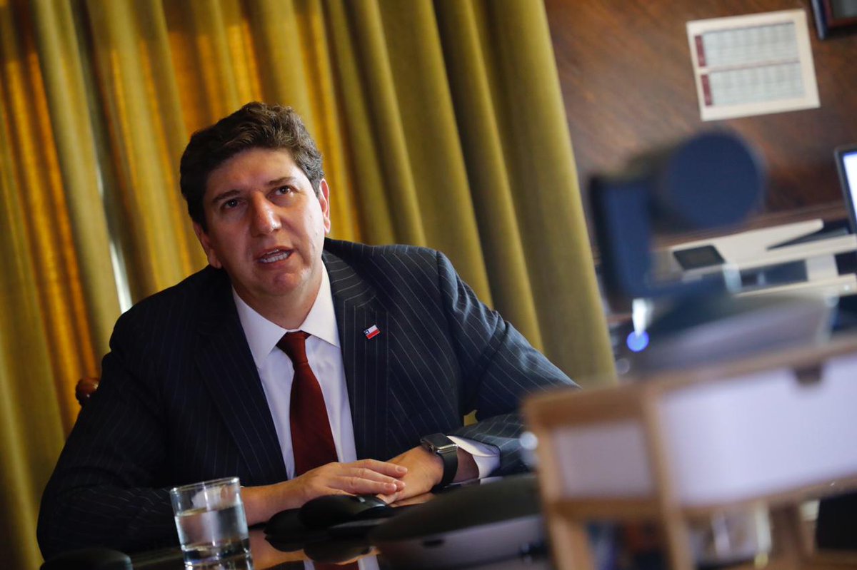 Ministro de Hacienda asegura que «en los próximos días» se anunciarán nuevas medidas de apoyo a las familias