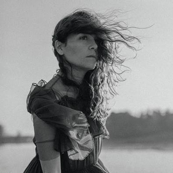 Natalia Lafourcade comparte su emotiva versión de “Alfonsina y el Mar”