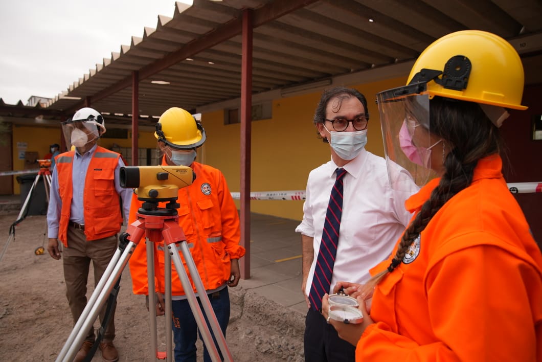 MINEDUC anuncia adjudicación de más de $7 mil millones para la compra de equipamiento de liceos técnico-profesionales