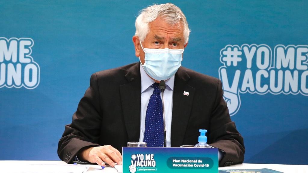 MINSAL: Informe da cuenta hoy de 183 decesos y casos diarios vuelven a superar los 8 mil: Positividad baja al 11,1%; en Tarapacá 219 casos y 12 fallecidos