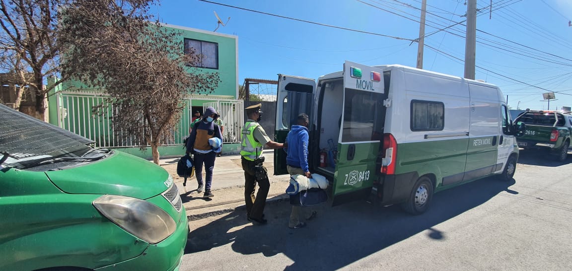 Clausuran hospedaje clandestino y detienen a 19 personas por infracción a la Ley de Extranjería