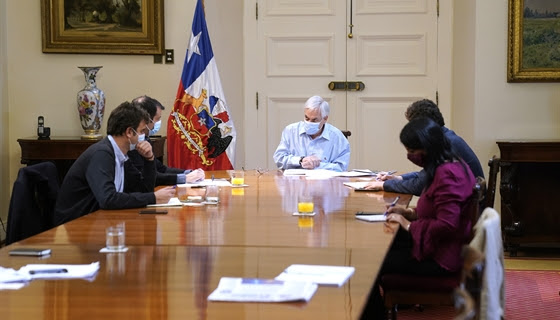 Presidente Piñera encabeza reunión de trabajo con comité político en La Moneda