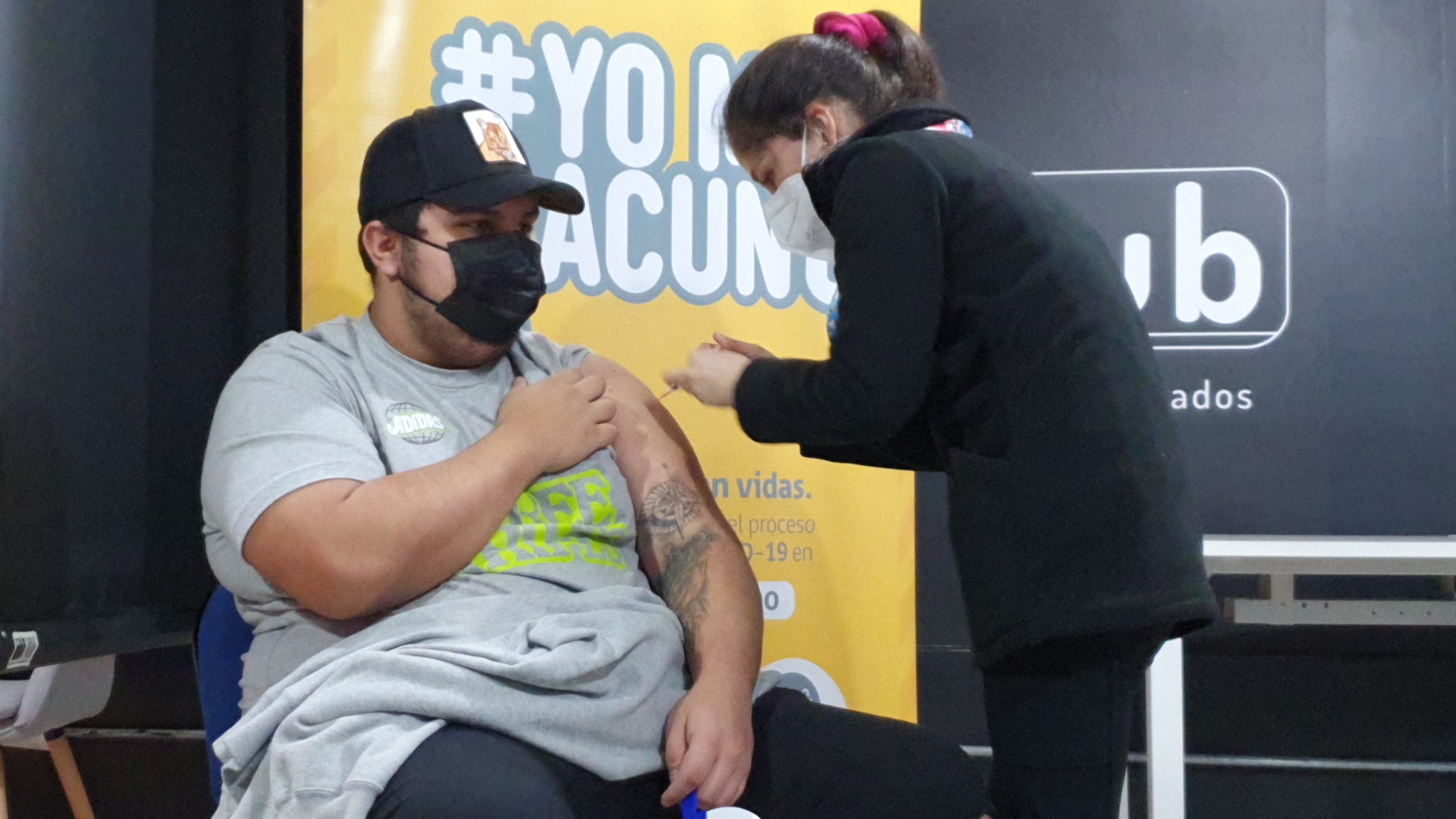 Establecen punto de vacunación contra el Covid y la Influenza en la dirección regional del INJUV