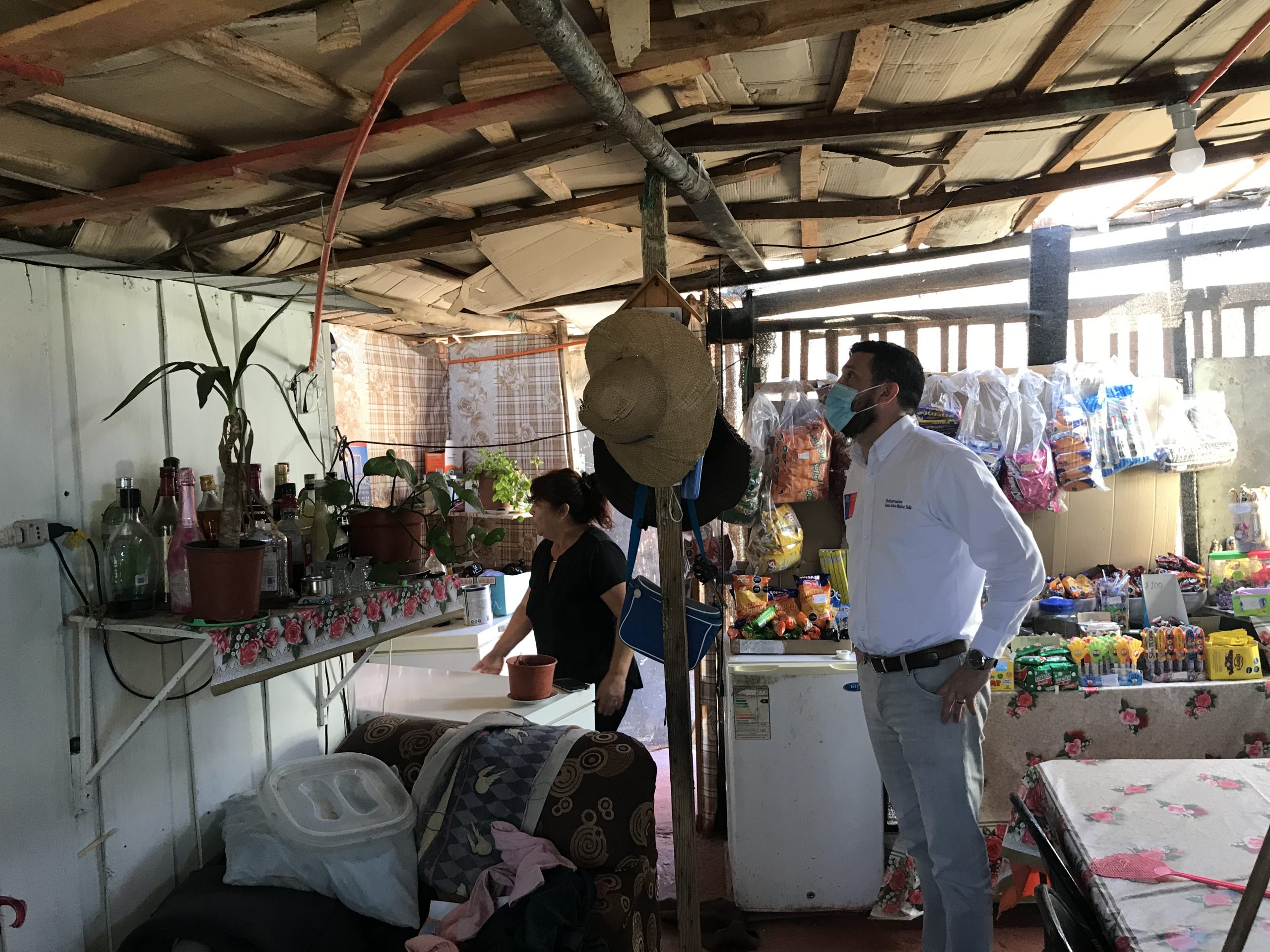 Gobernador verificó en terreno efectos del temporal de viento en el borde costero