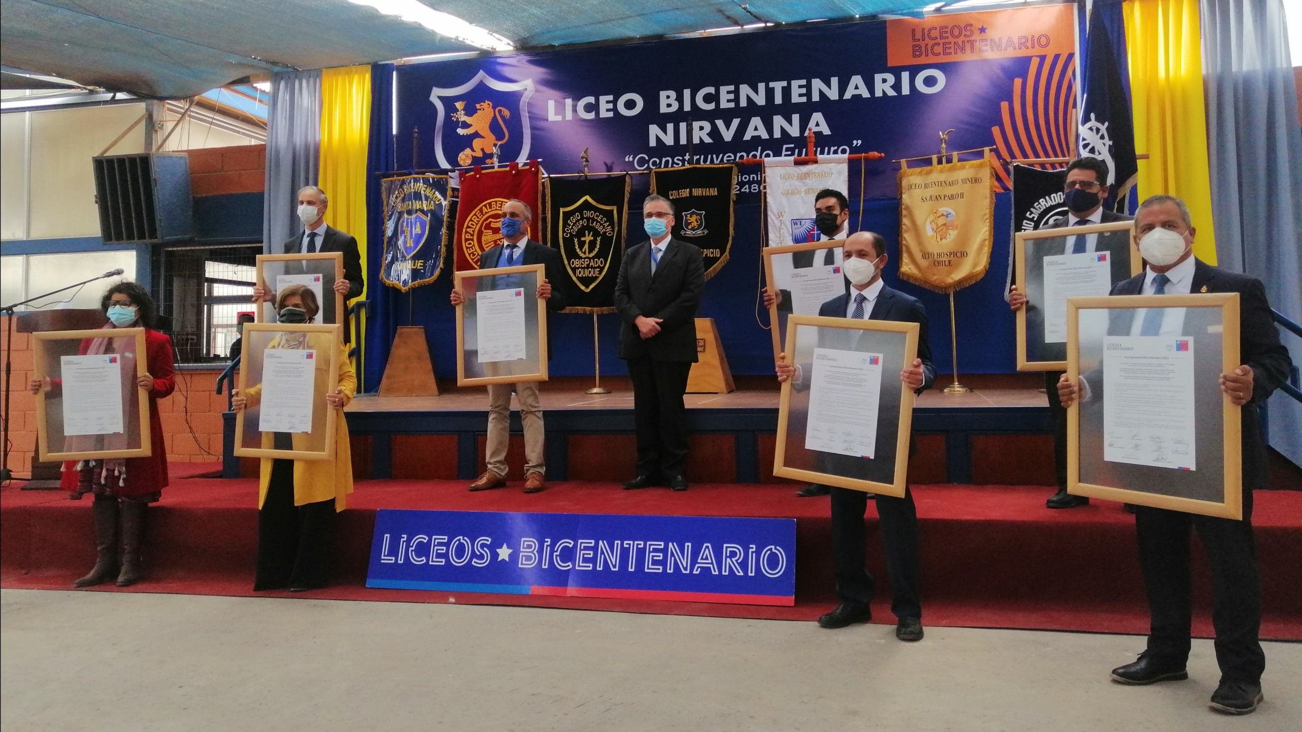 Ocho liceos de Tarapacá firman “Compromiso Bicentenario 2021” del Mineduc