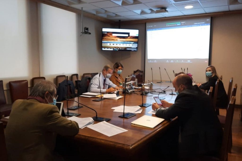 A Sala proyecto que crea un registro nacional de deudores de pensiones de alimentos