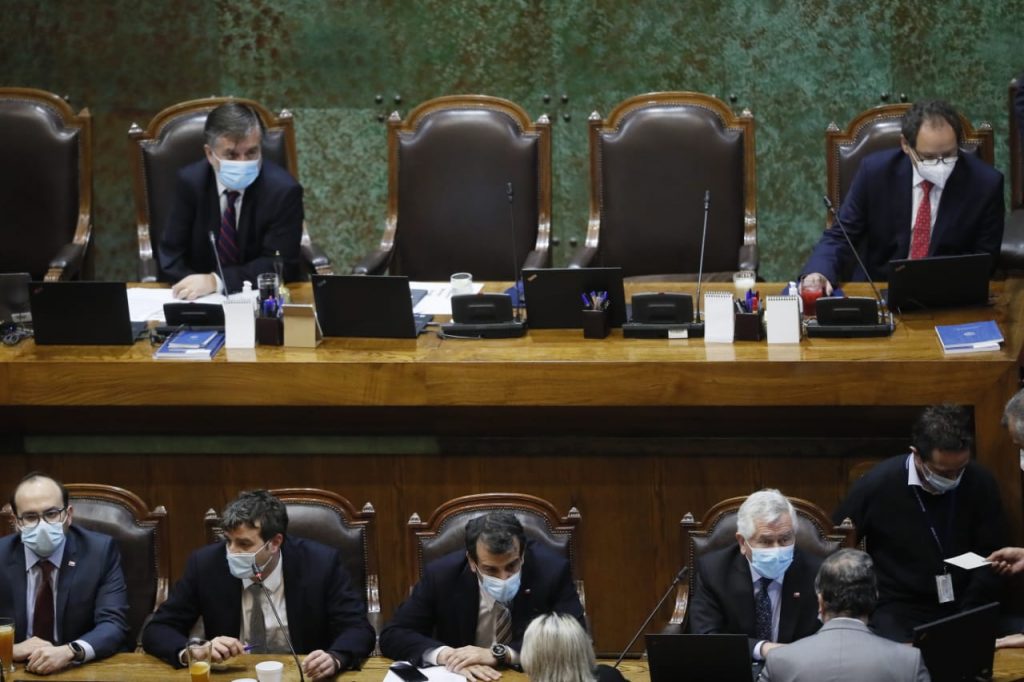 Aprueban extender el estado de excepción constitucional hasta el 30 de septiembre