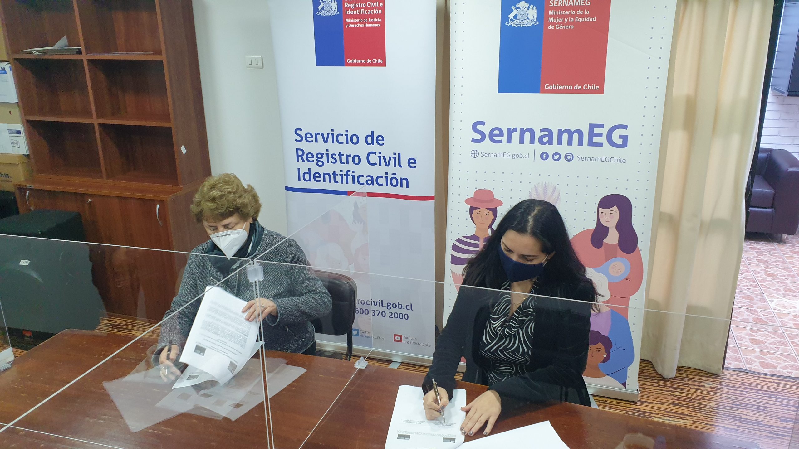 Sernameg y Registro Civil firmaron convenio de colaboración