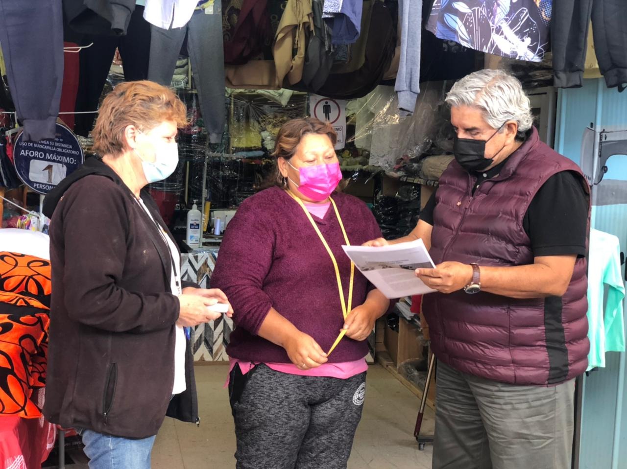 Seremi de Economía visita a emprendedores de Pozo Almonte para informar sobre BONO PYME, IFE y nuevas medidas de apoyo