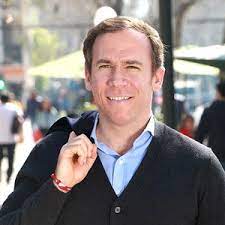 Diputado UDI propone retiro del 100% de los fondos de AFP ante posible «nacionalización» en un gobierno de izquierda