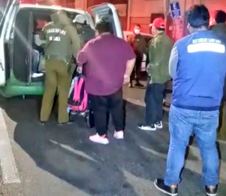 Sorprenden a 15 participantes en fiesta clandestina con venta de alcohol