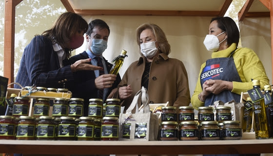 “Capital Abeja”: Primera Dama lanza primer subsidio para apoyar a mujeres emprendedoras que incluye adultos mayores