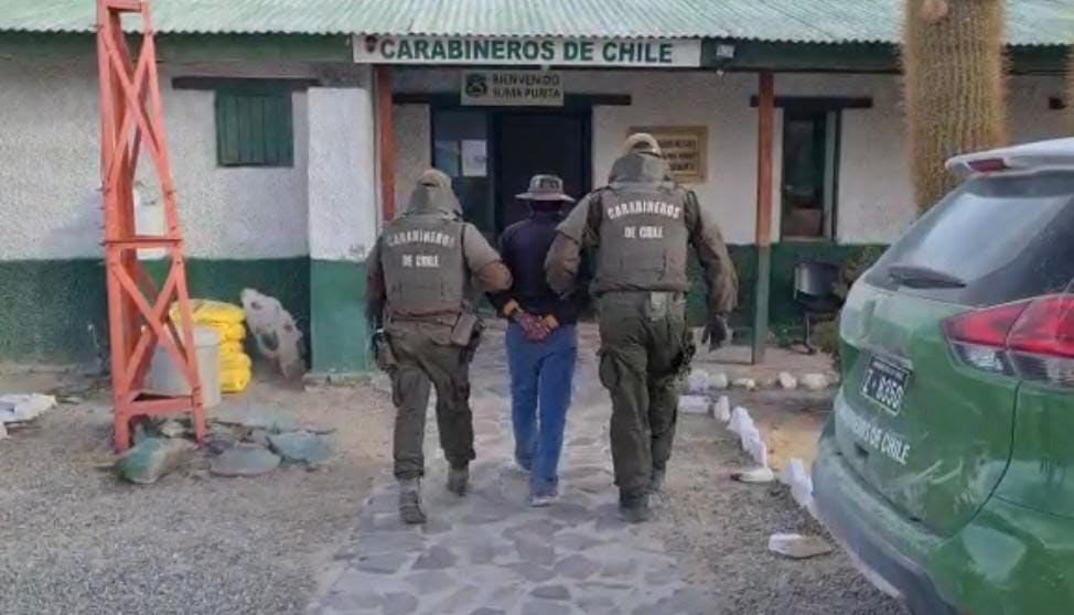 Carabineros del OS 9 detectó a 17 personas por tráfico de migrantes