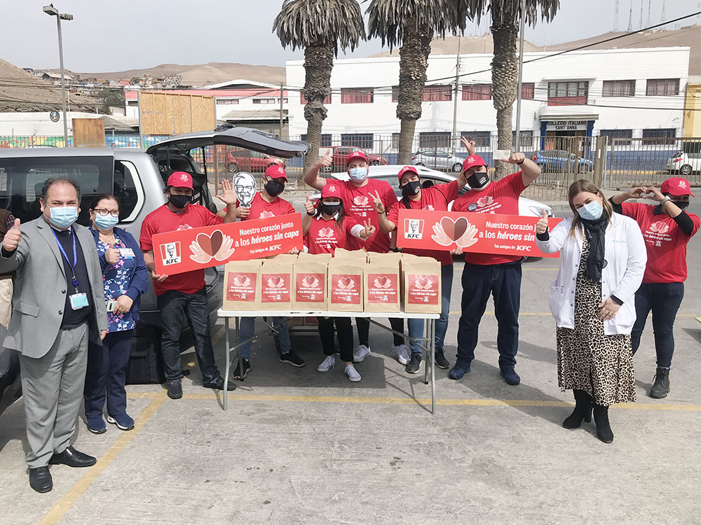 Cadena de restaurantes donó 300 colaciones al personal del Hospital de Arica