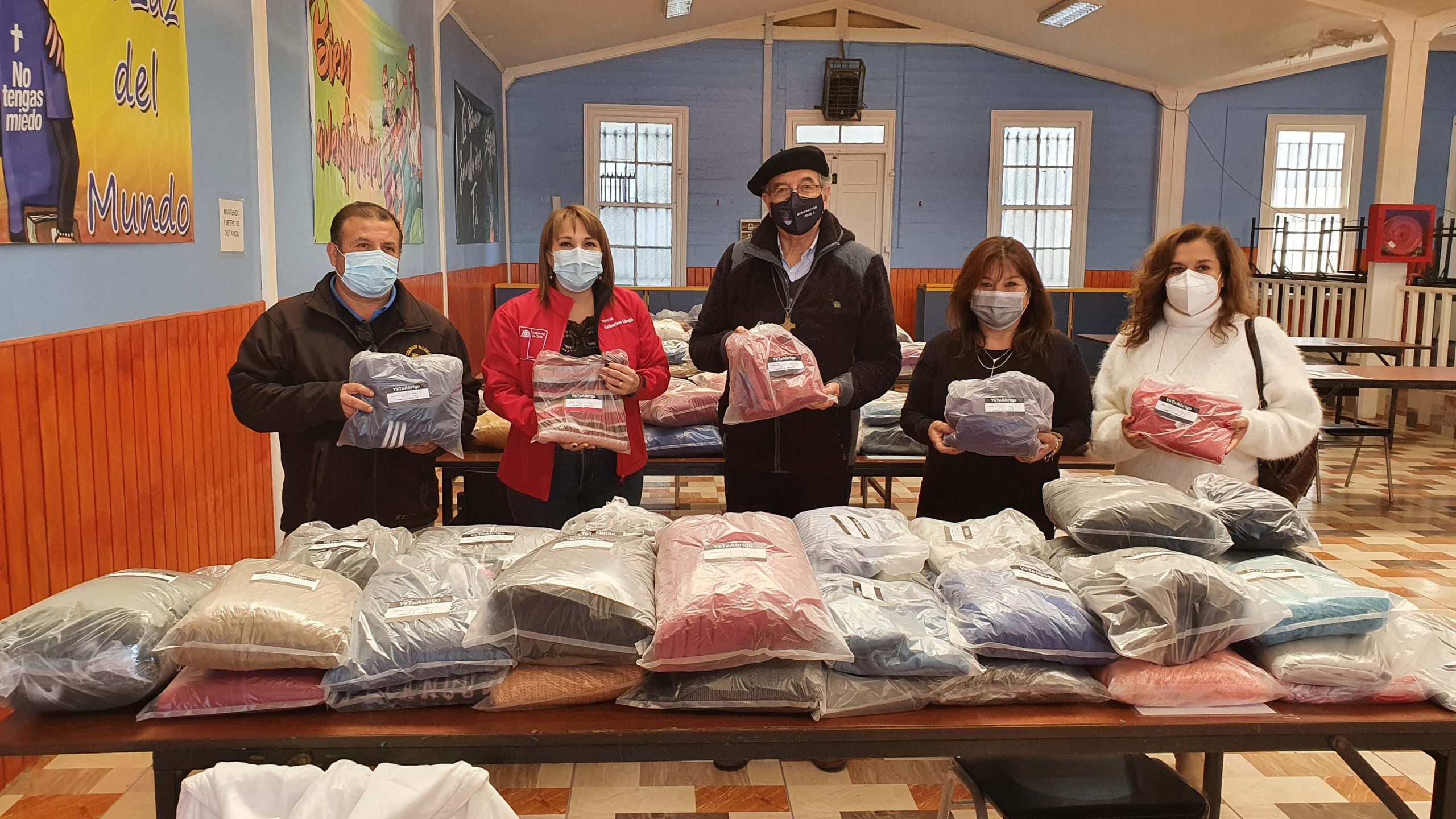 Yo Te Abrigo: Colegio Don Bosco donó más de 200 prendas para personas en situación de calle