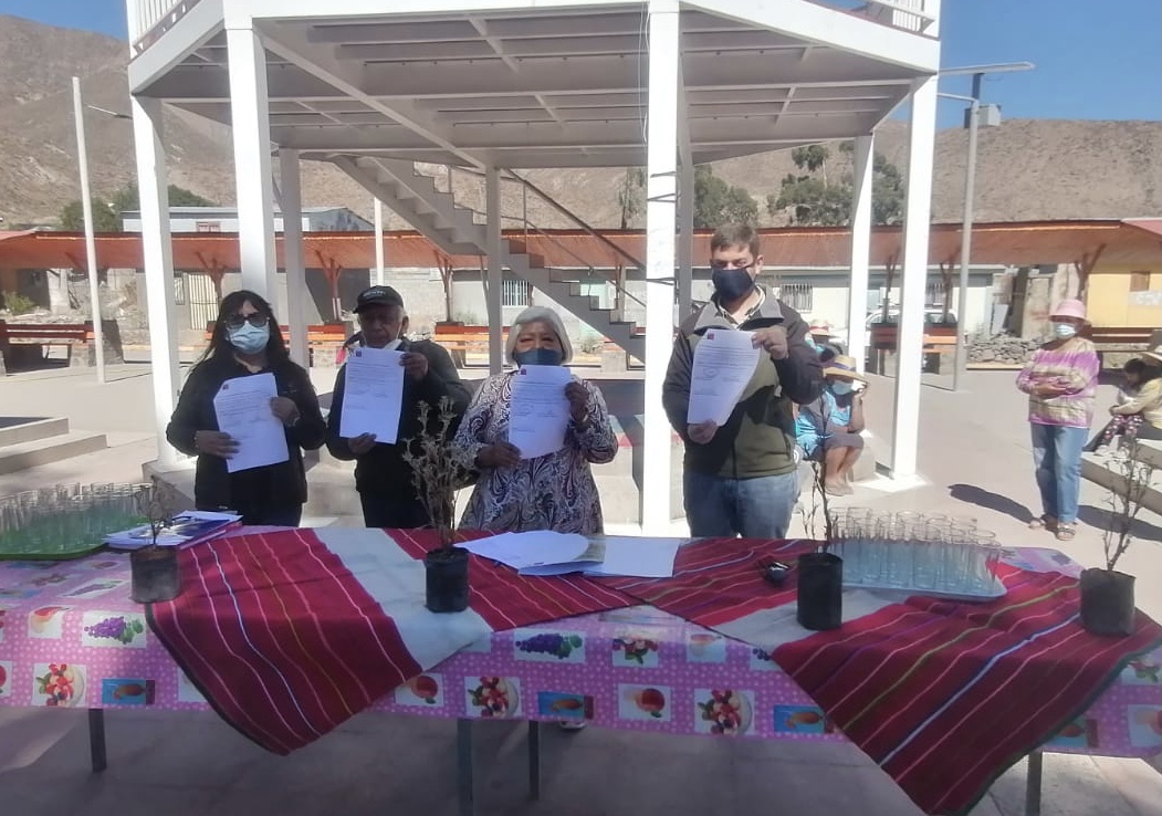 CONAF y Comunidad Indígena de Jaiña: Trabajarán en conservación ambiental con enfoque ancestral