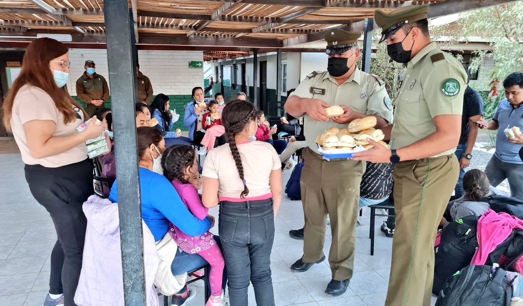 Carabineros rescató a 31 extranjeros que se encontraban retenidos en un domicilio de Pozo Almonte