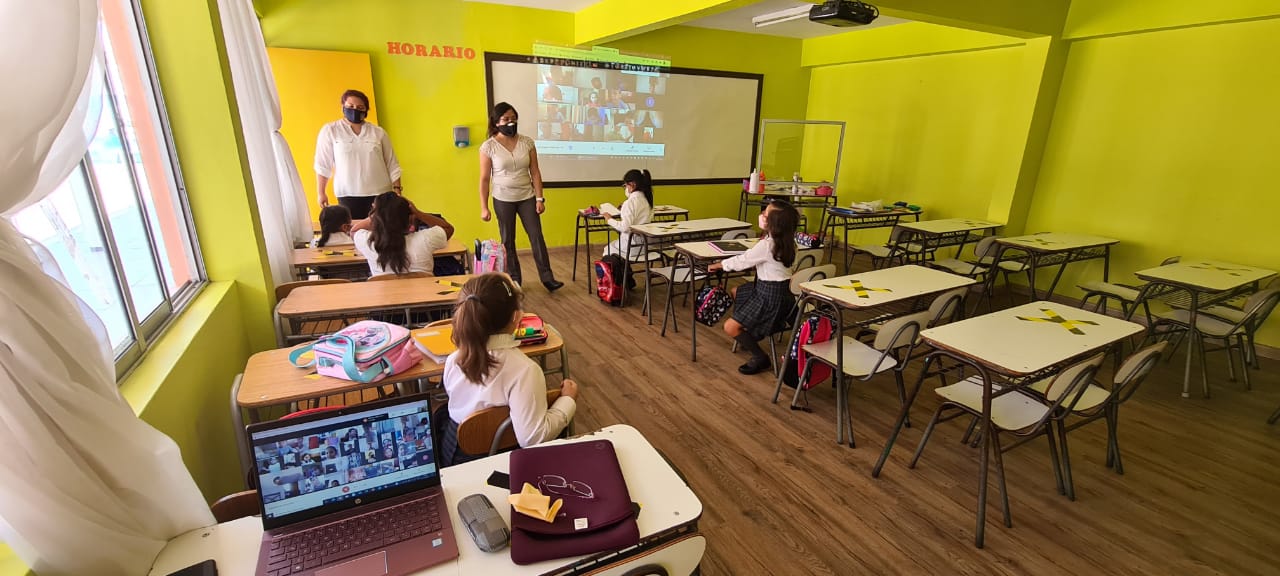 Ministerios de Educación y Salud capacitan a docentes para prestar apoyo psicológico a estudiantes