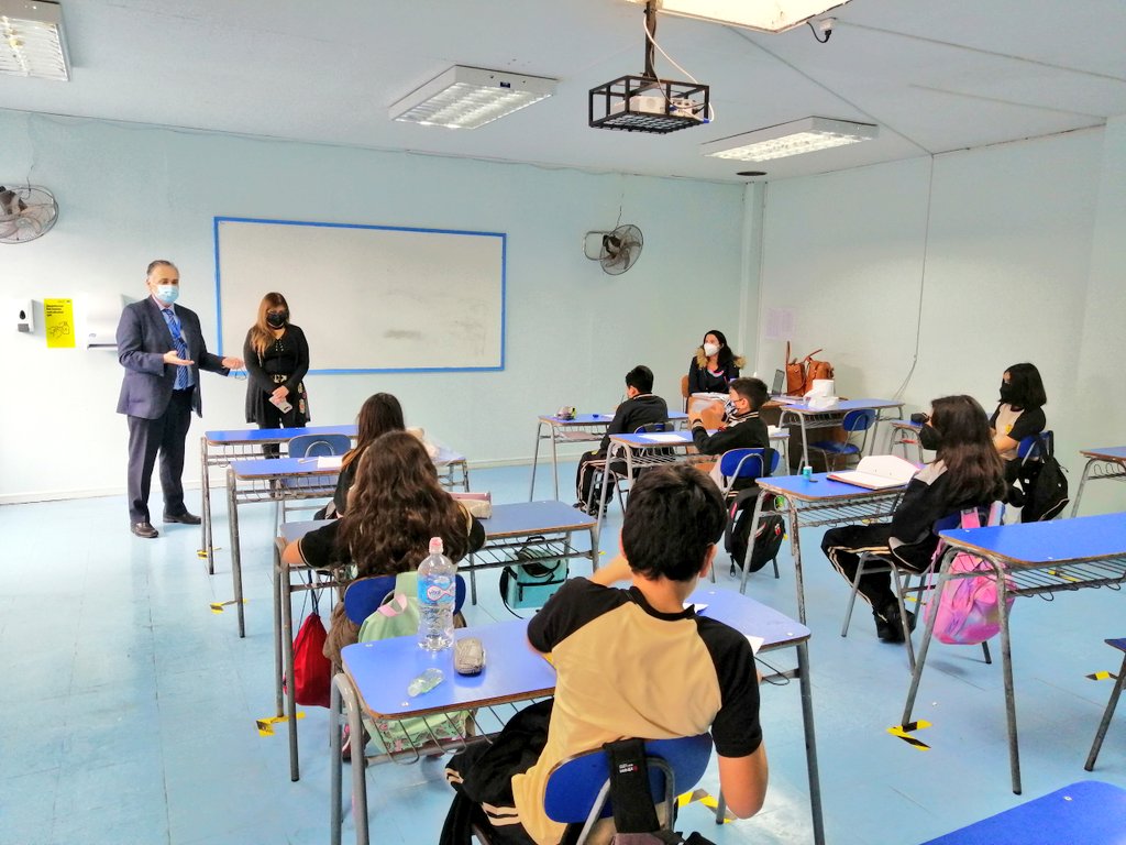 Desde hoy todos los establecimientos públicos y subvencionados podrán postular al Fondo de 25 mil millones para retornar en forma segura a clases