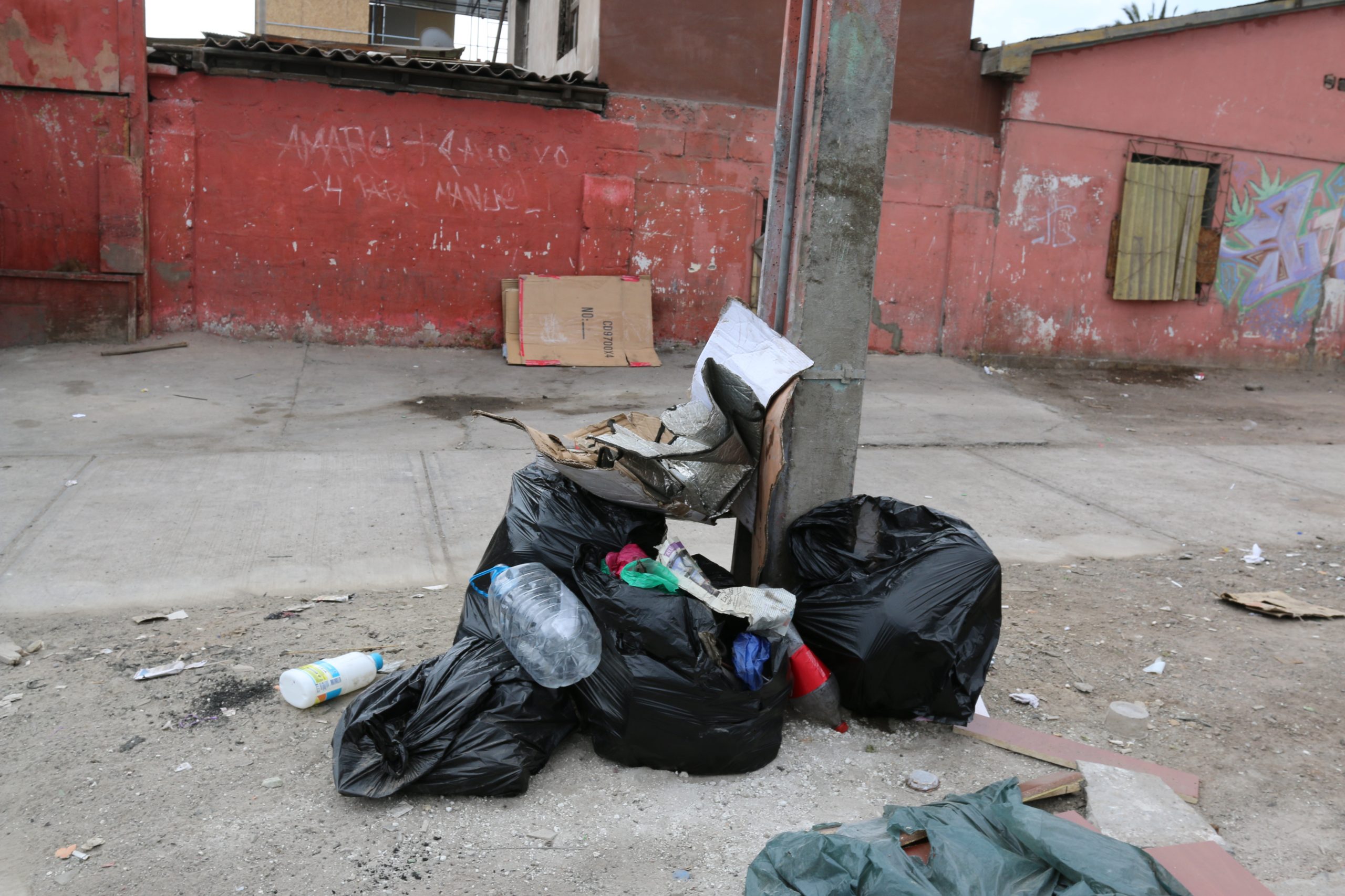 Municipalidad de Iquique ya lleva cerca de 200 notificaciones por depósito irregular de basura y escombros durante 2021