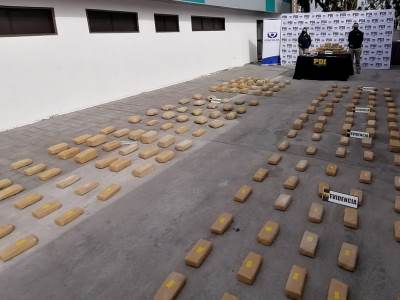 Tarapacá: Detienen a traficantes de Alto Hospicio y La Serena con 232 kilos de cocaína base y marihuana