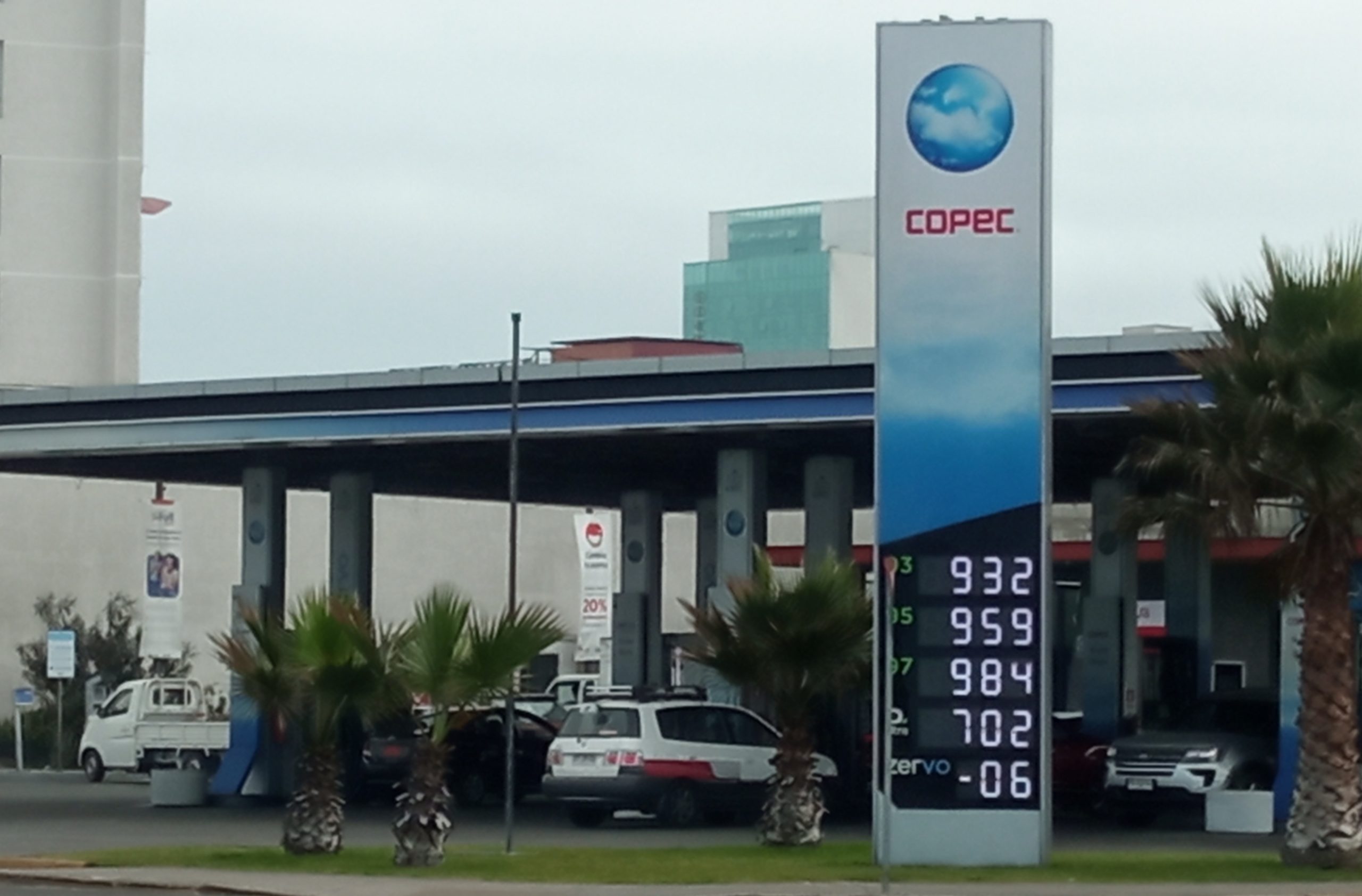 Hacienda hace un nuevo ajuste al Mepco para mantener estables los precios de las bencinas esta semana